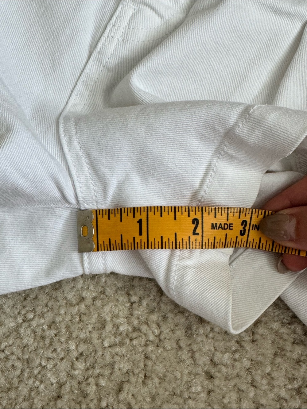 🔹 Veronica Beard Jaylen High Rise Pleated White Denim Shorts | Size 28 - Picture 10 of 10